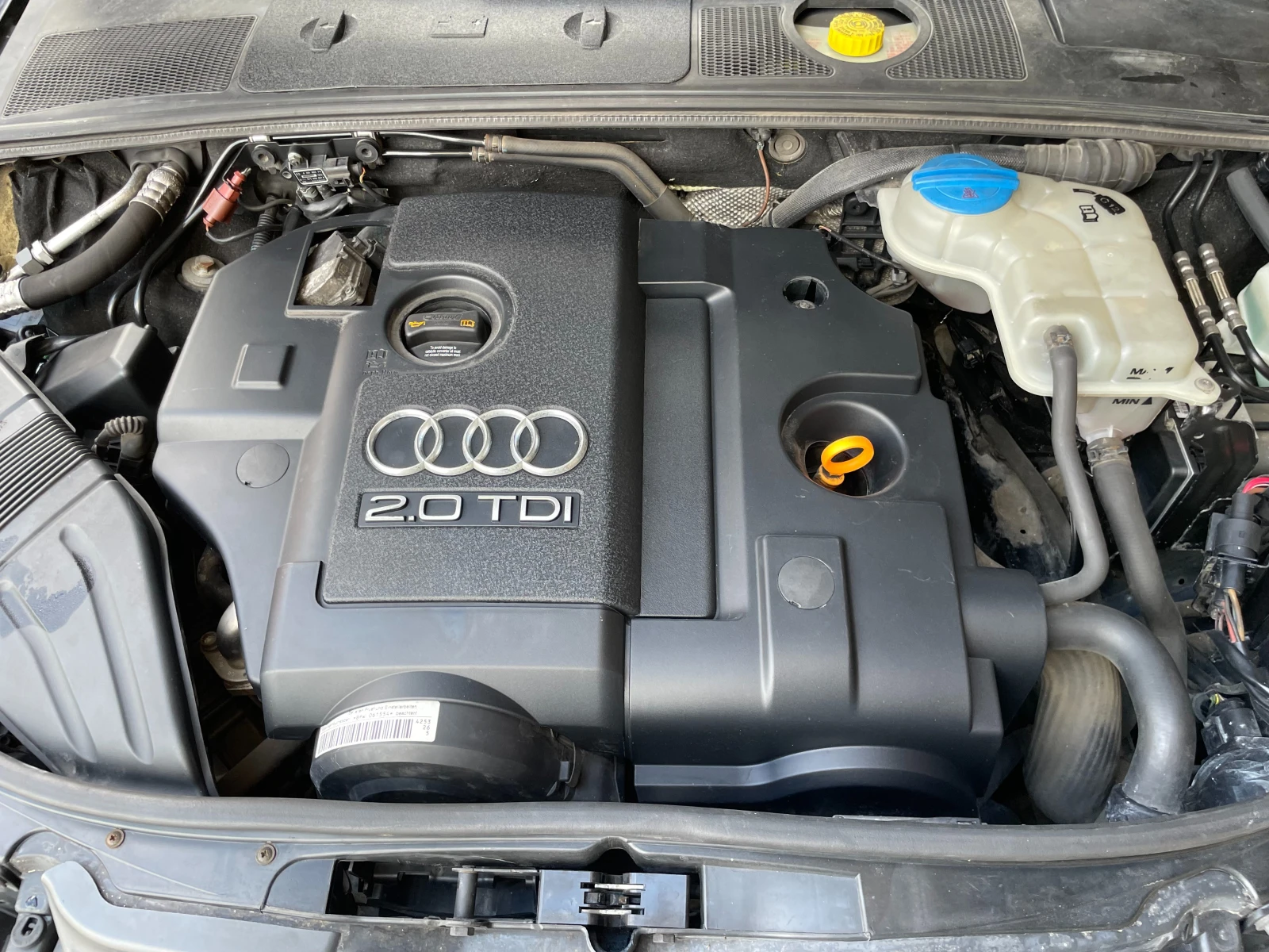 Audi A4 2.0 TDI S-line BPW quattro, снимка 16 - Автомобили и джипове - 54699161