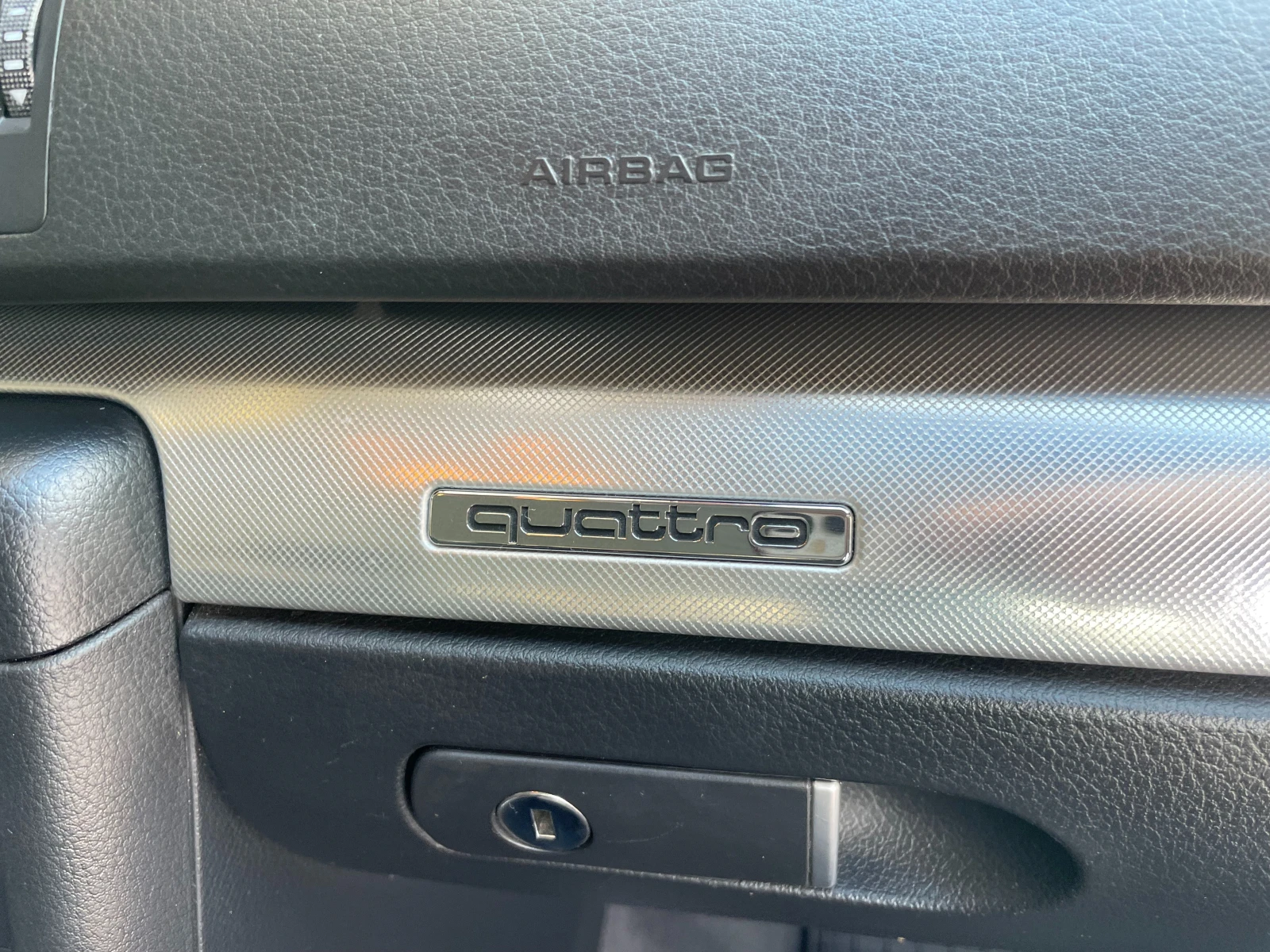 Audi A4 2.0 TDI S-line BPW quattro, снимка 12 - Автомобили и джипове - 54699161
