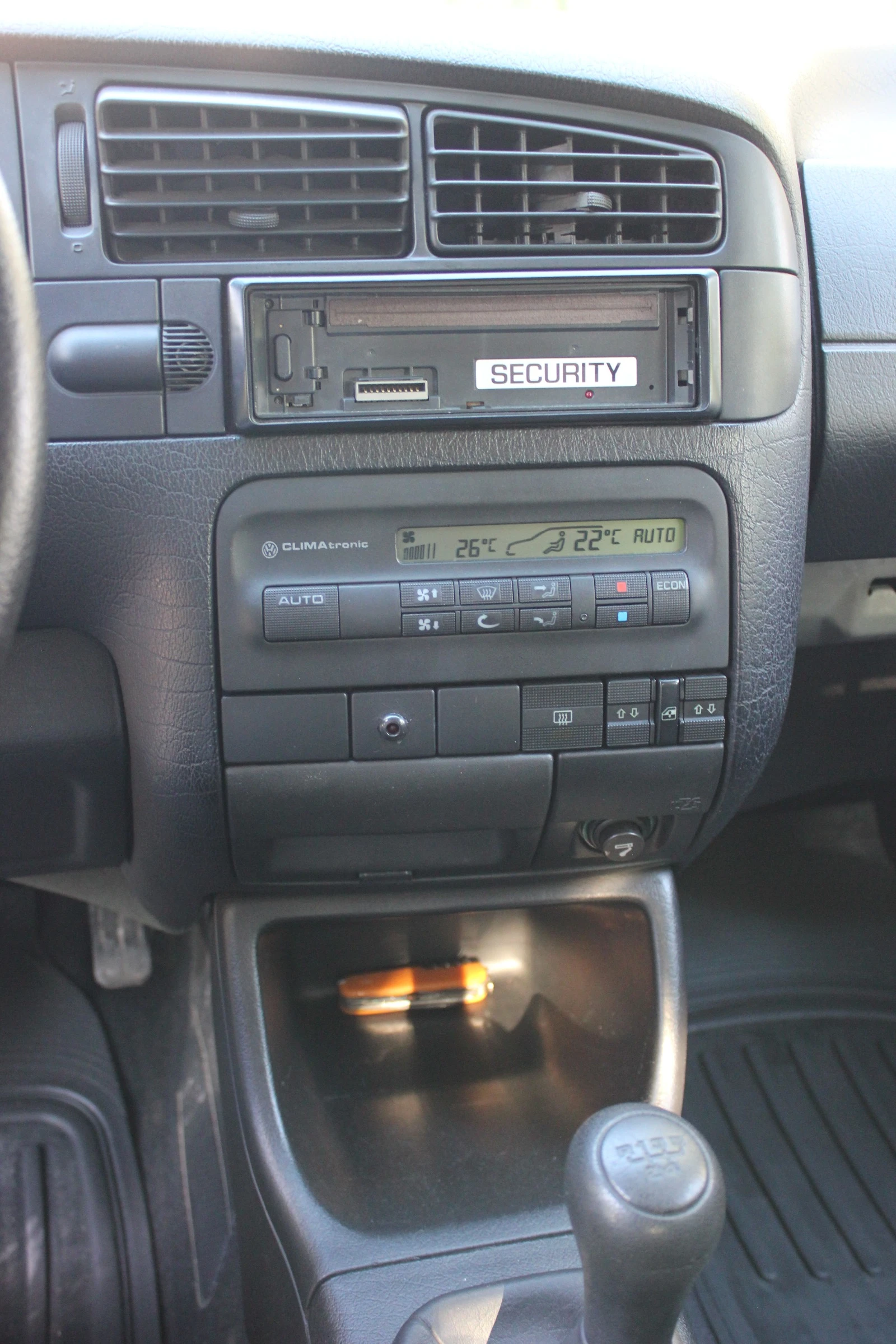 VW Golf 3 GT 1.6 101к.с., снимка 11 - Автомобили и джипове - 54728454