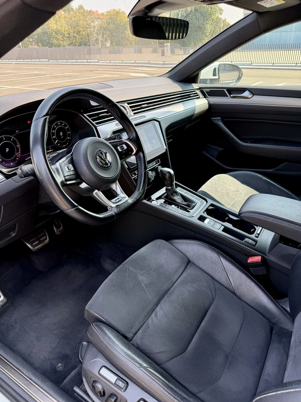 VW Arteon R-Line Панорама, снимка 9 - Автомобили и джипове - 55899377