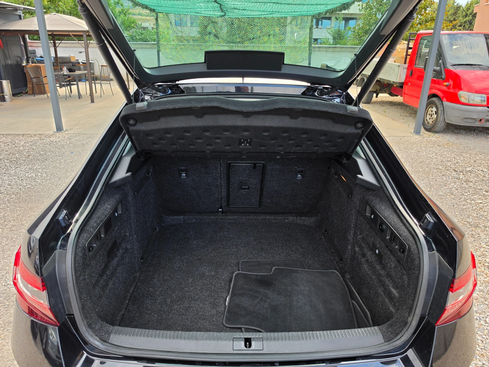 Skoda Superb 2.0TDI 190КС/STYLE, снимка 15 - Автомобили и джипове - 55939097