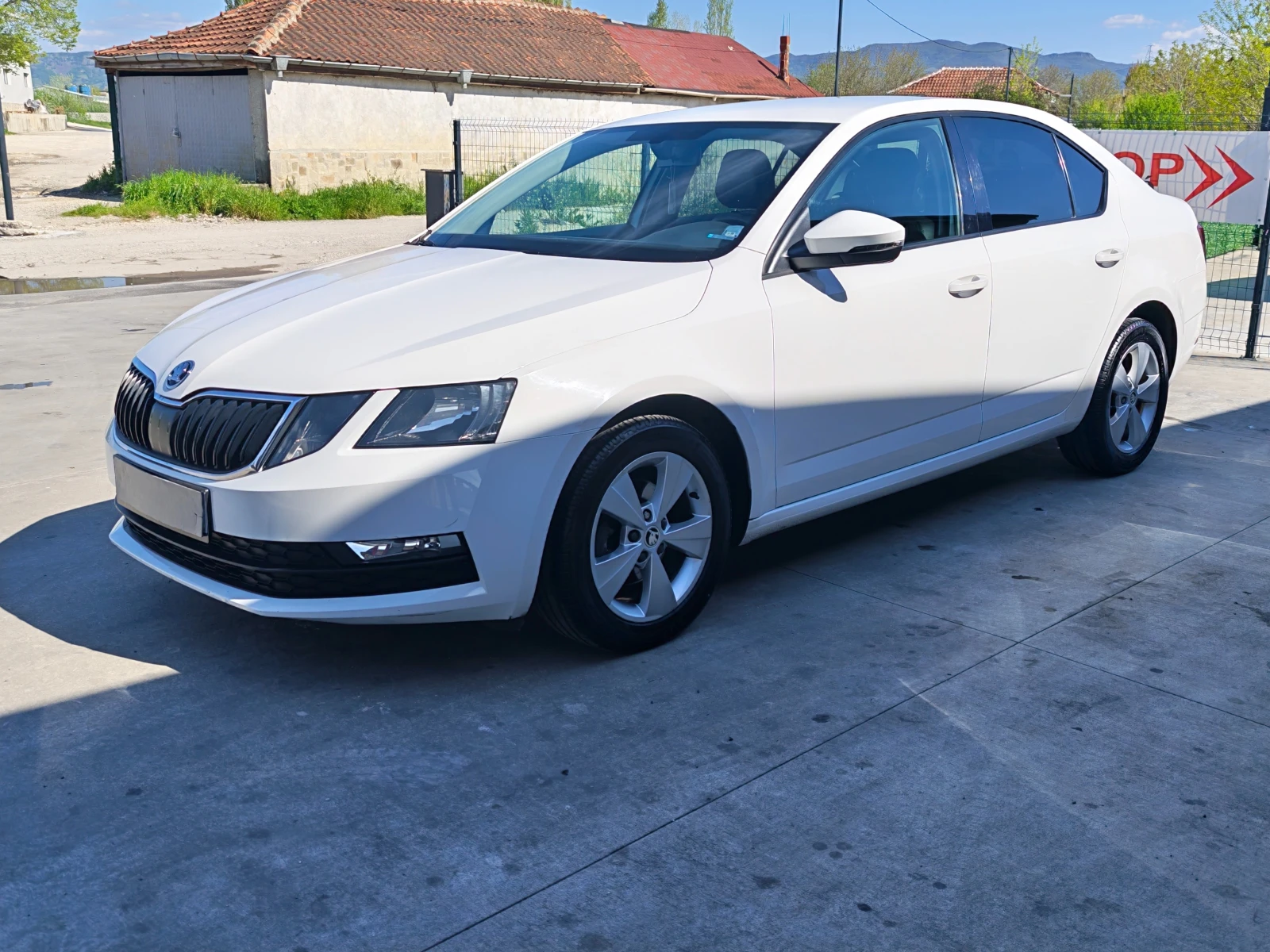 Skoda Octavia 1.6TDI  Euro6, снимка 15 - Автомобили и джипове - 56151625