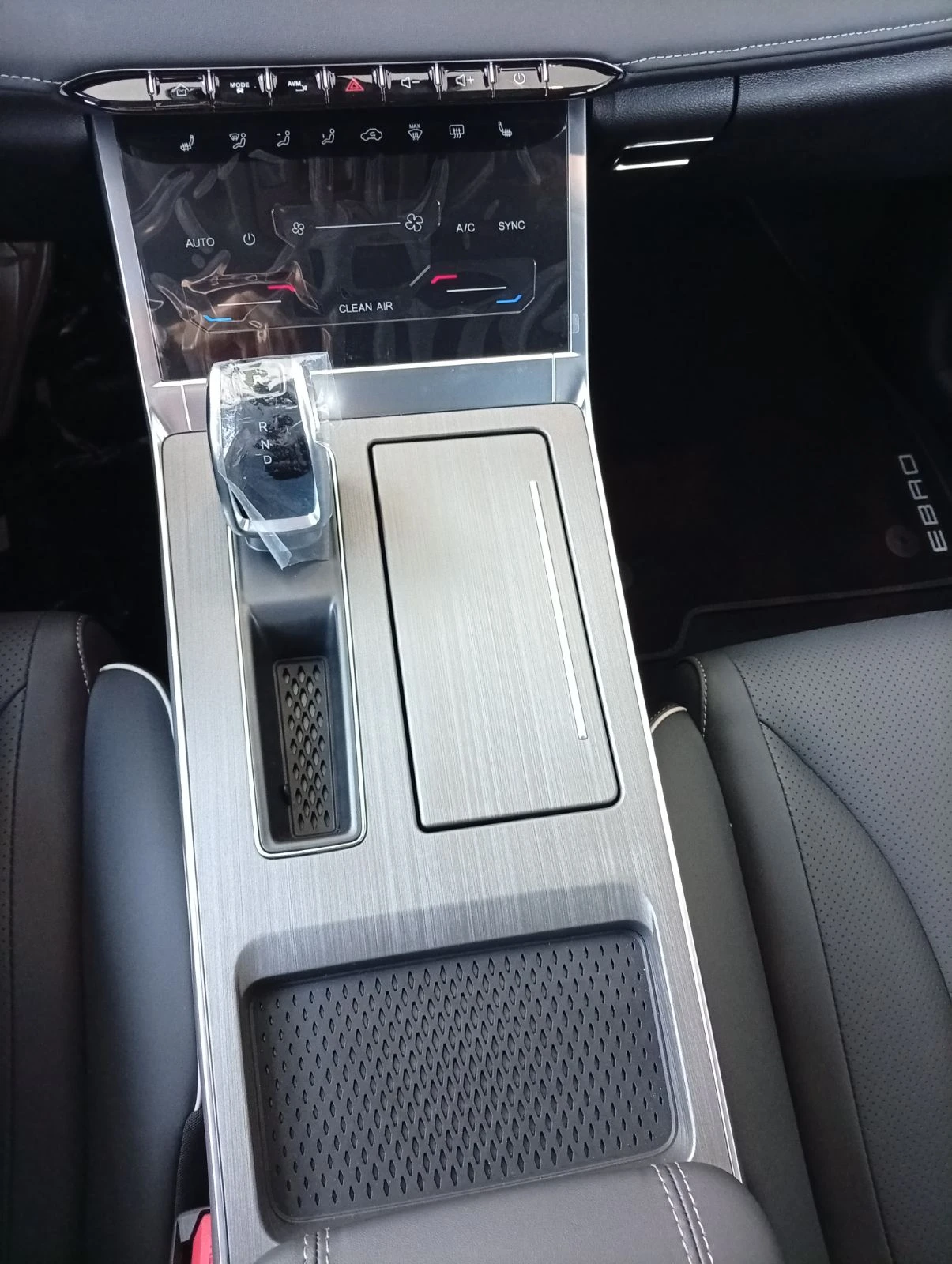 EBRO s400 HEV Excellence, снимка 11 - Автомобили и джипове - 56162431