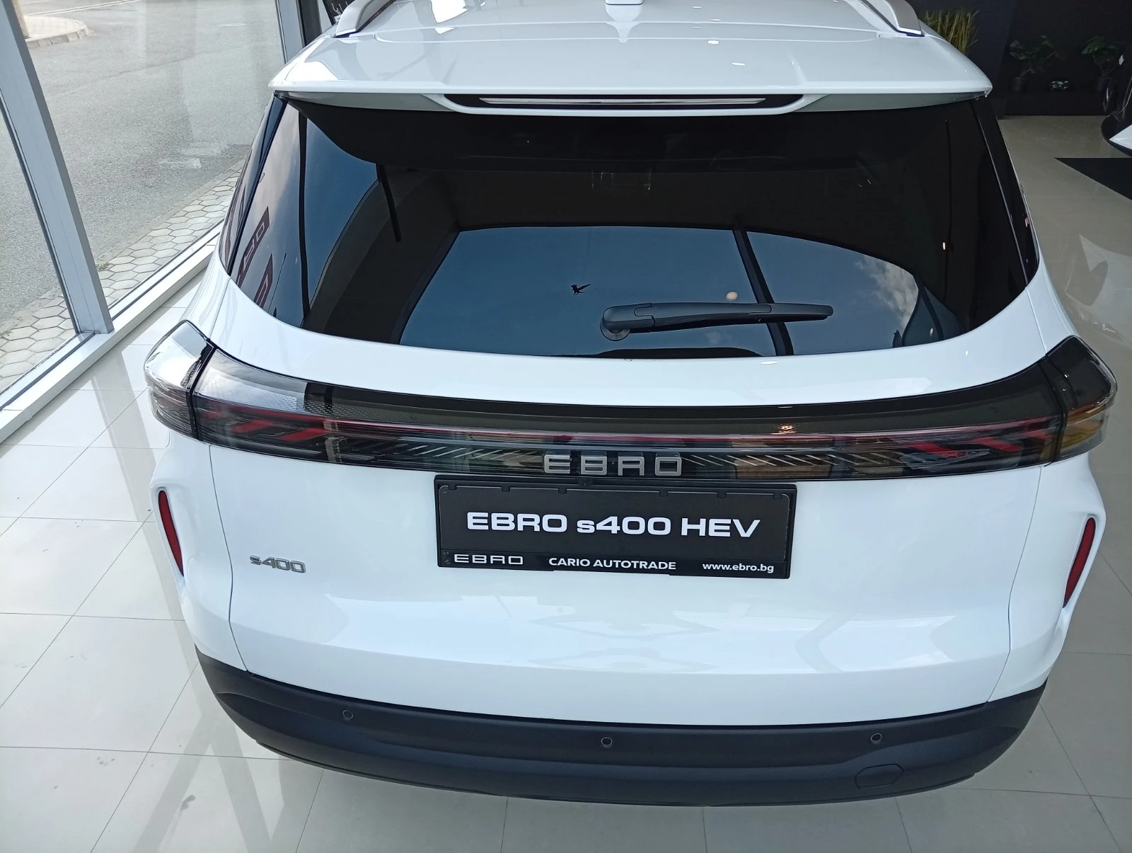 EBRO s400 HEV Excellence, снимка 6 - Автомобили и джипове - 56162431