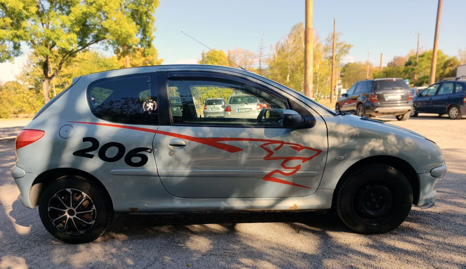 Peugeot 206 1, 1i бензин, снимка 5 - Автомобили и джипове - 56327851