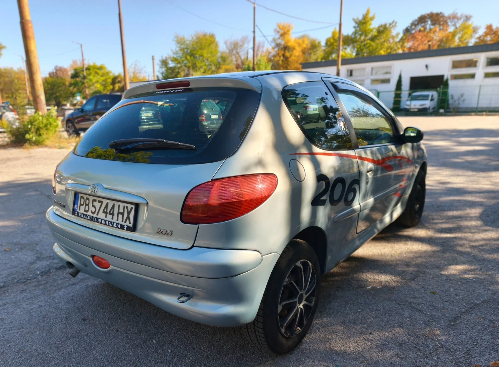 Peugeot 206 1, 1i бензин, снимка 4 - Автомобили и джипове - 56327851