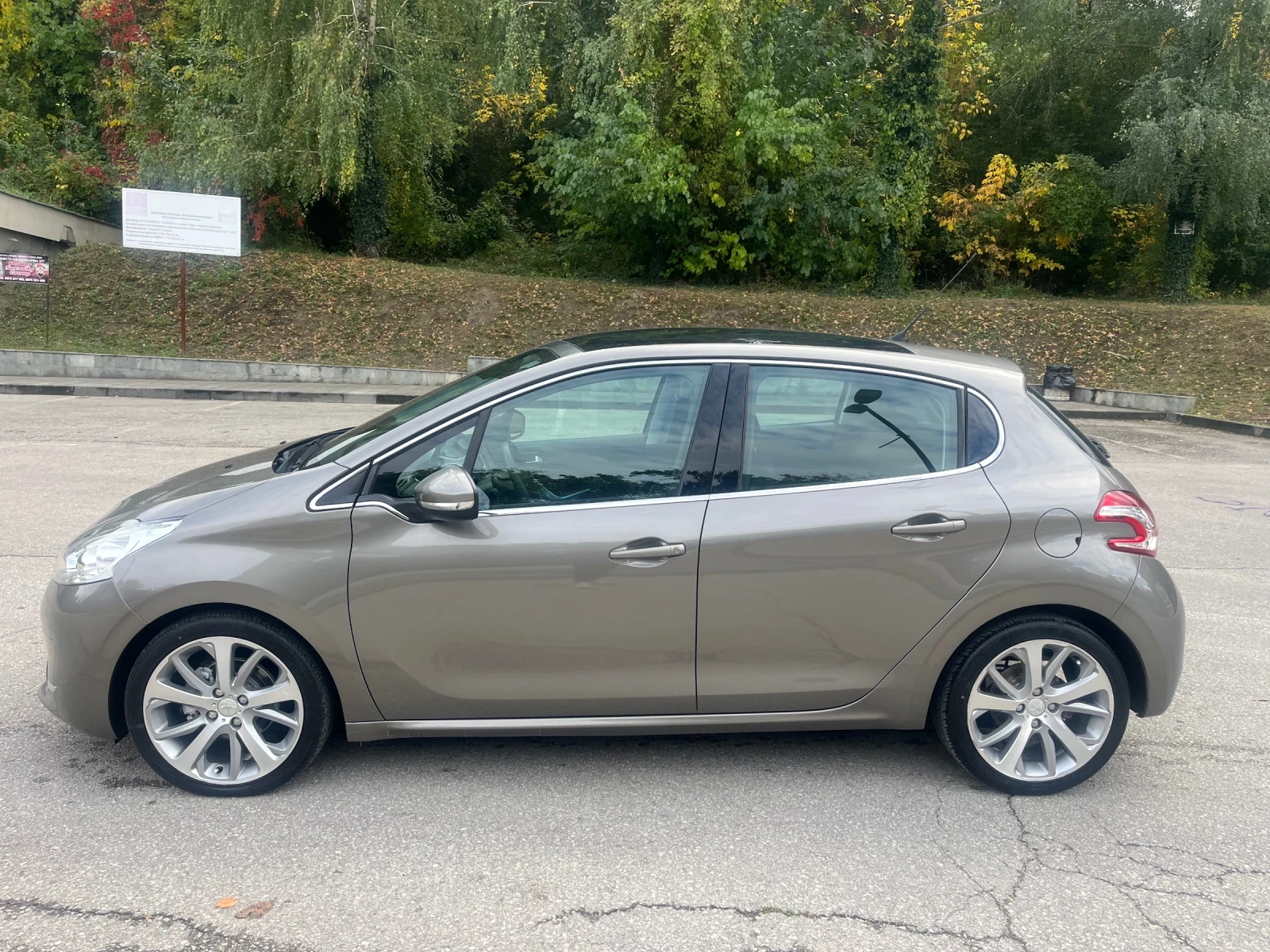 Peugeot 208 6��* ��������* ��������* 1.6eHdi* 115 | Mobile.bg � ����������� 3