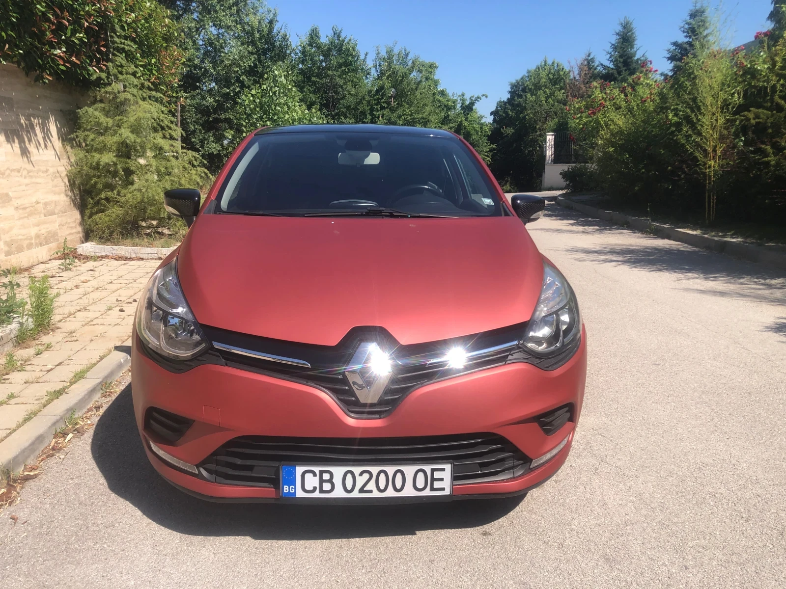 Renault Clio CarPlay/Navi/Camera/Keyless Go/Internet/Multimedia, снимка 3 - Автомобили и джипове - 56663380