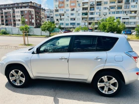 Toyota Rav4 Toyota RAV4 2.2 4x4 Автоматик Кожа 280000км РЕАЛН!, снимка 2