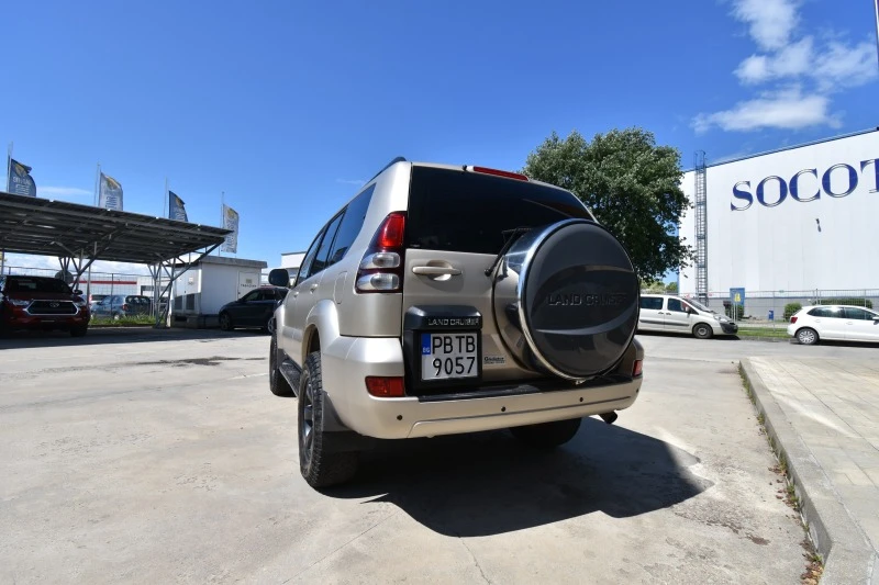 Toyota Land cruiser 120, снимка 4 - Автомобили и джипове - 46966666