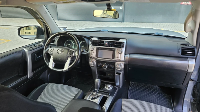 Toyota 4runner SR5, снимка 10 - Автомобили и джипове - 51120556