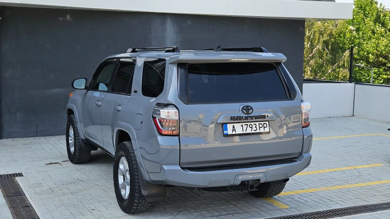 Toyota 4runner SR5, снимка 7 - Автомобили и джипове - 51120556