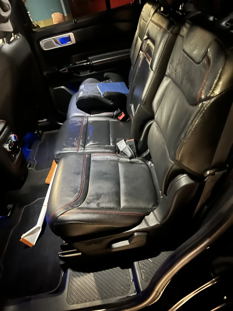 Ford Explorer ST Line, снимка 10 - Автомобили и джипове - 53055269