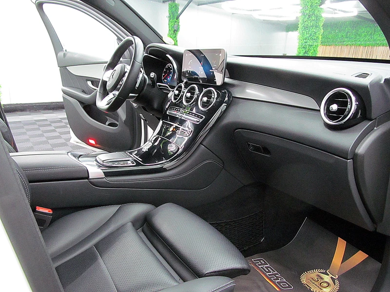 Mercedes-Benz GLC 220 Kupe/AMG-line/4-Matic/DIGITAL/СОБСТВЕН ЛИЗИНГ, снимка 10 - Автомобили и джипове - 53201742