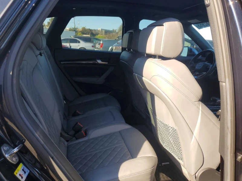 Audi SQ5 3l Premium Plus, снимка 10 - Автомобили и джипове - 53540569