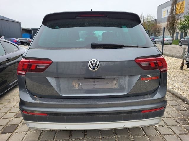 VW Tiguan 2.0TDI Comfortline OFFROAD 4Motion Navi, снимка 6 - Автомобили и джипове - 46794856