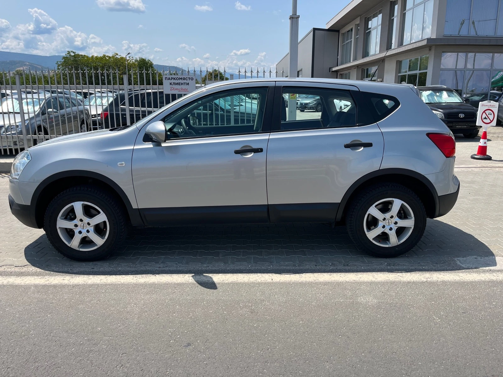 Nissan Qashqai 1.6 i 114k.c - изображение 3