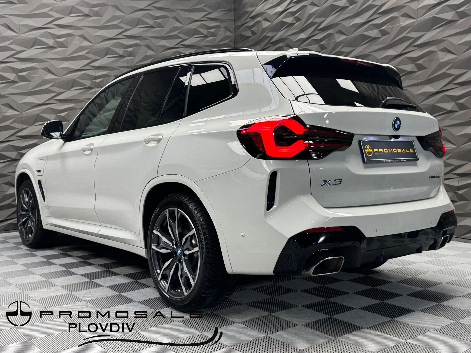 BMW X3 xDrive30e M-Sport* Camera* Подгрев* Plug-in - изображение 2