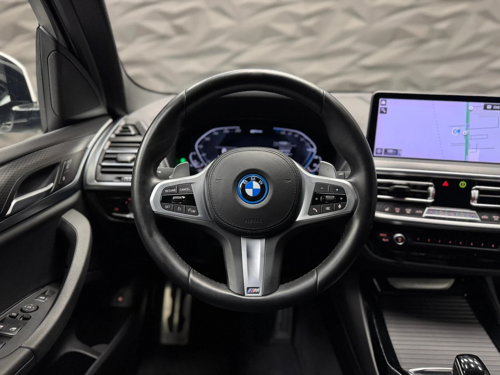 BMW X3 xDrive30e M-Sport* Camera* Подгрев* Plug-in - изображение 6
