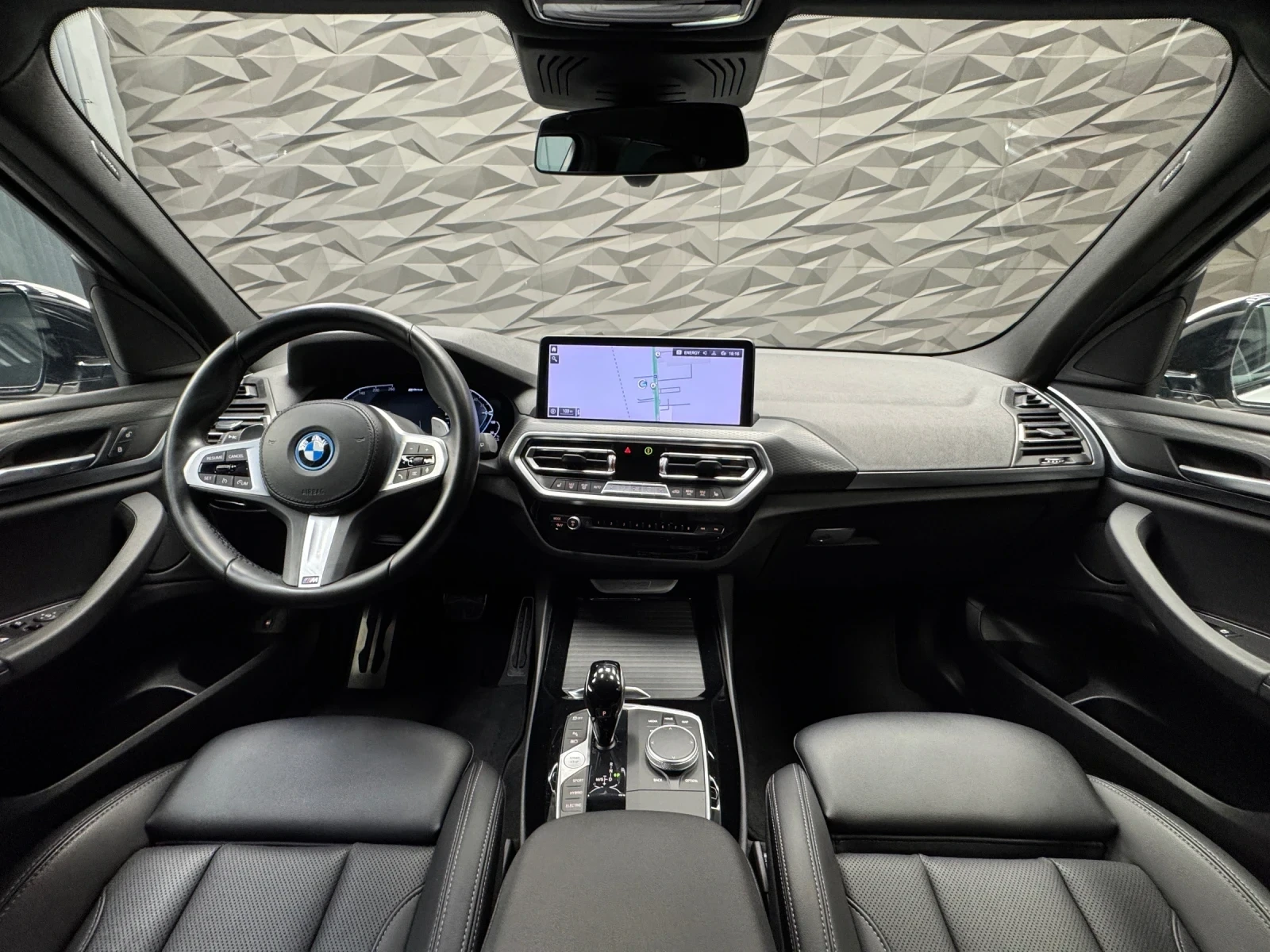 BMW X3 xDrive30e M-Sport* Camera* Подгрев* Plug-in - изображение 5