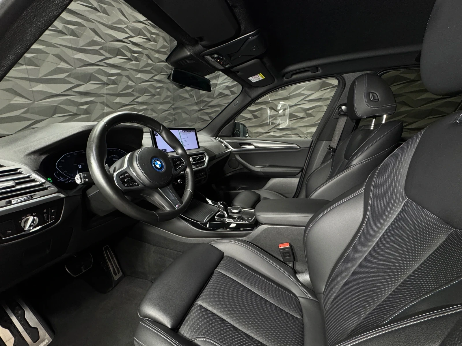 BMW X3 xDrive30e M-Sport* Camera* Подгрев* Plug-in - изображение 7