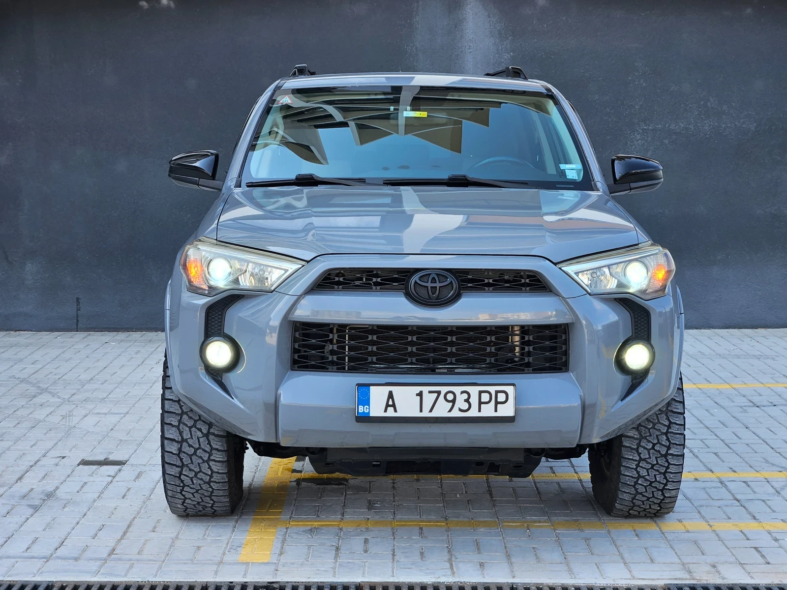 Toyota 4runner SR5 - изображение 2