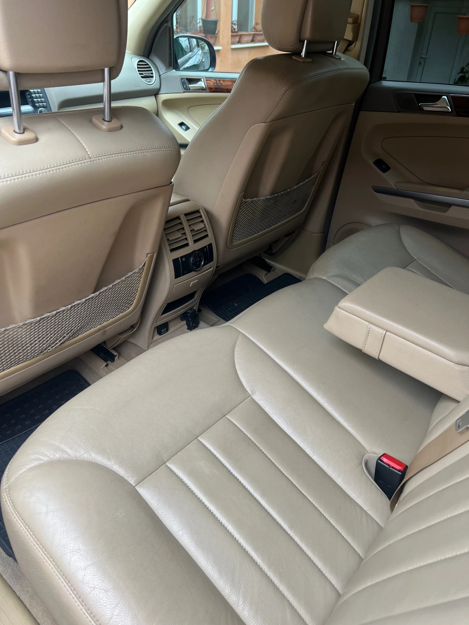 Mercedes-Benz ML 350, снимка 11 - Автомобили и джипове - 54100226