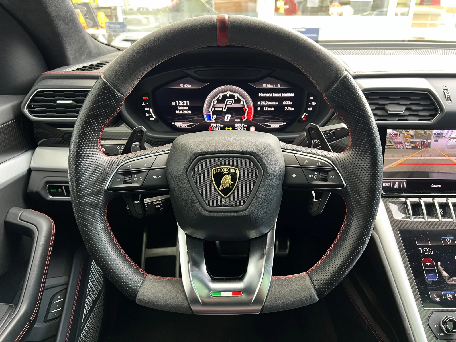 Lamborghini Urus 4.0 V8/CERAMIC/CARBON/B&O/HEAD UP/PANORAMA/360/, снимка 10 - Автомобили и джипове - 54236452