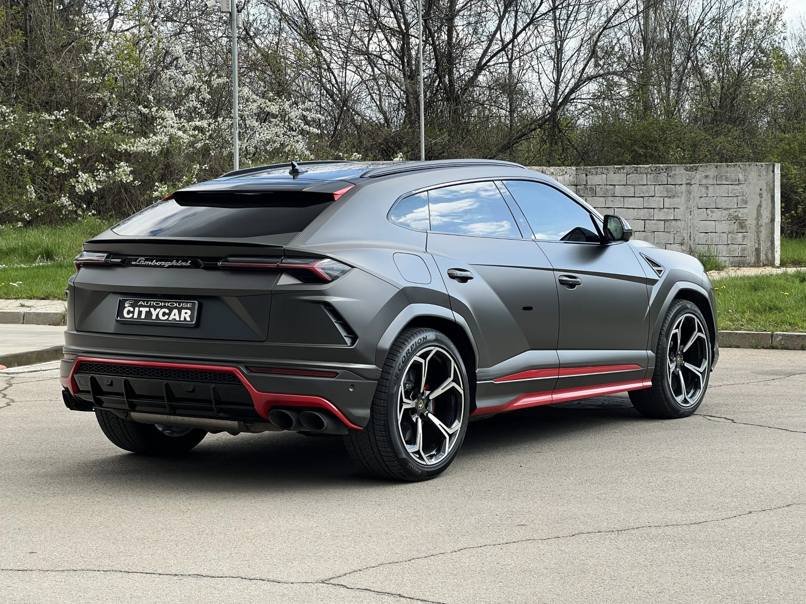 Lamborghini Urus 4.0 V8/CERAMIC/CARBON/B&O/HEAD UP/PANORAMA/360/, снимка 6 - Автомобили и джипове - 54236452