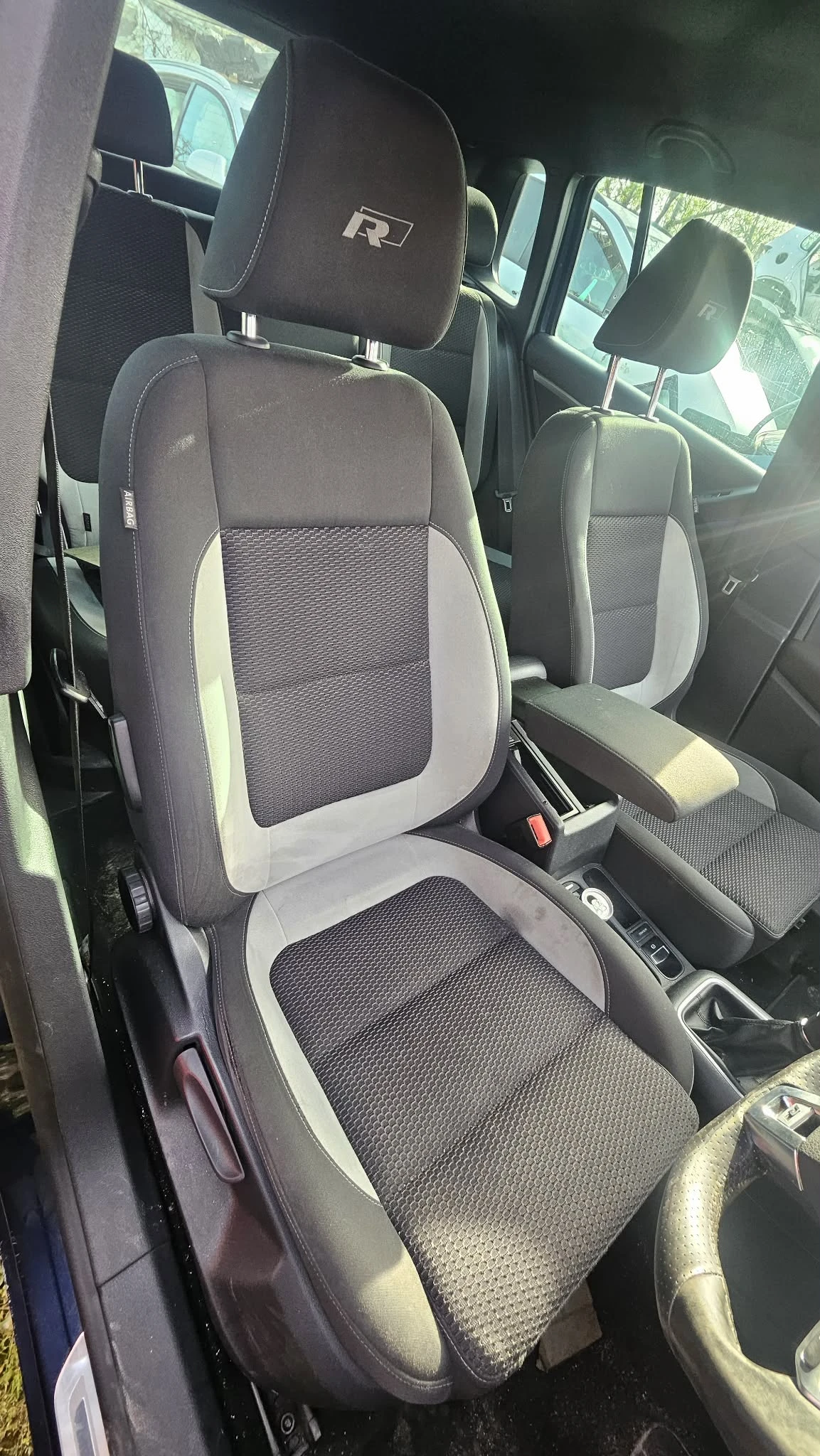 VW Tiguan 2, 0, снимка 16 - Автомобили и джипове - 54249823