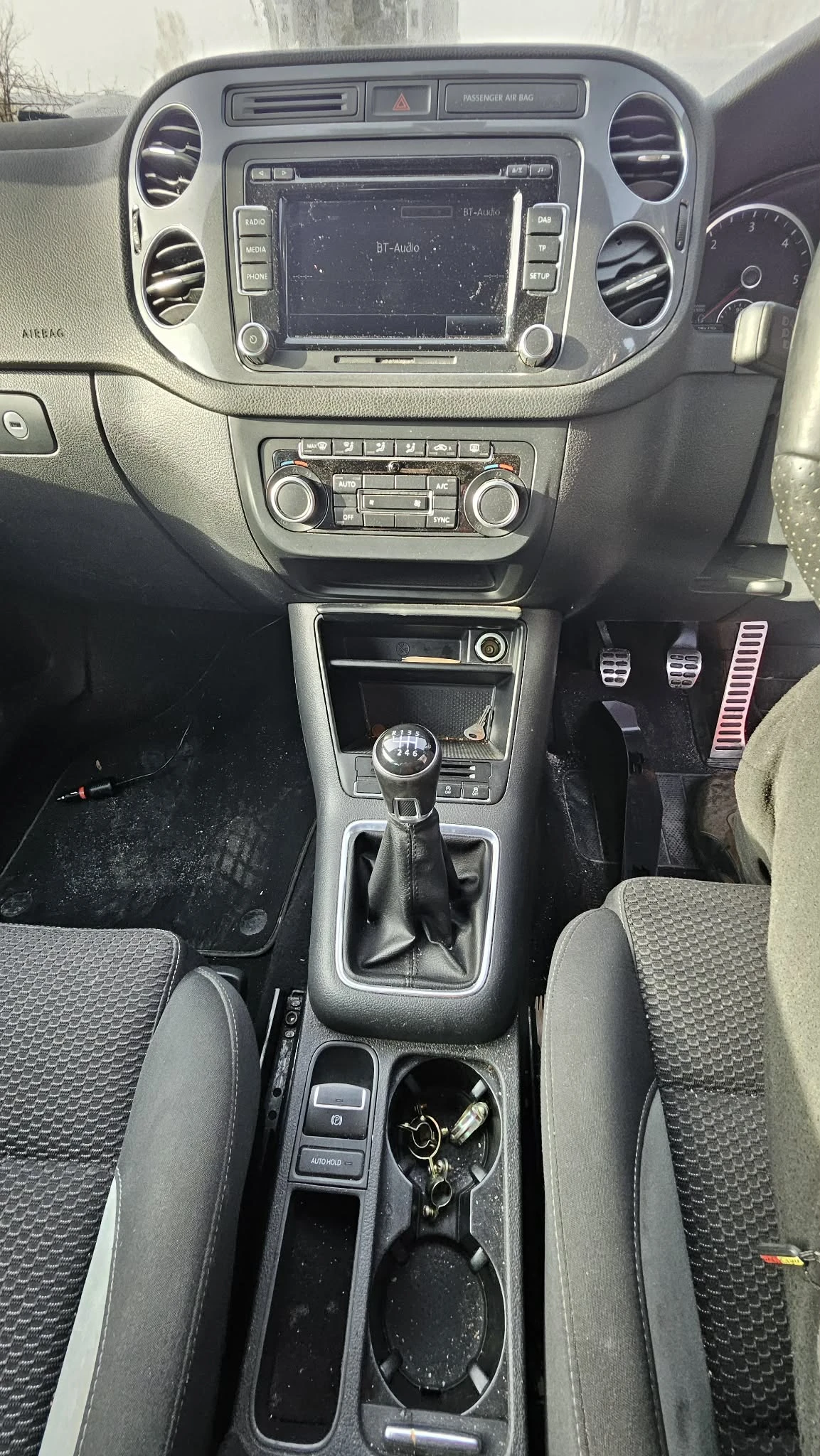 VW Tiguan 2, 0, снимка 10 - Автомобили и джипове - 54249823