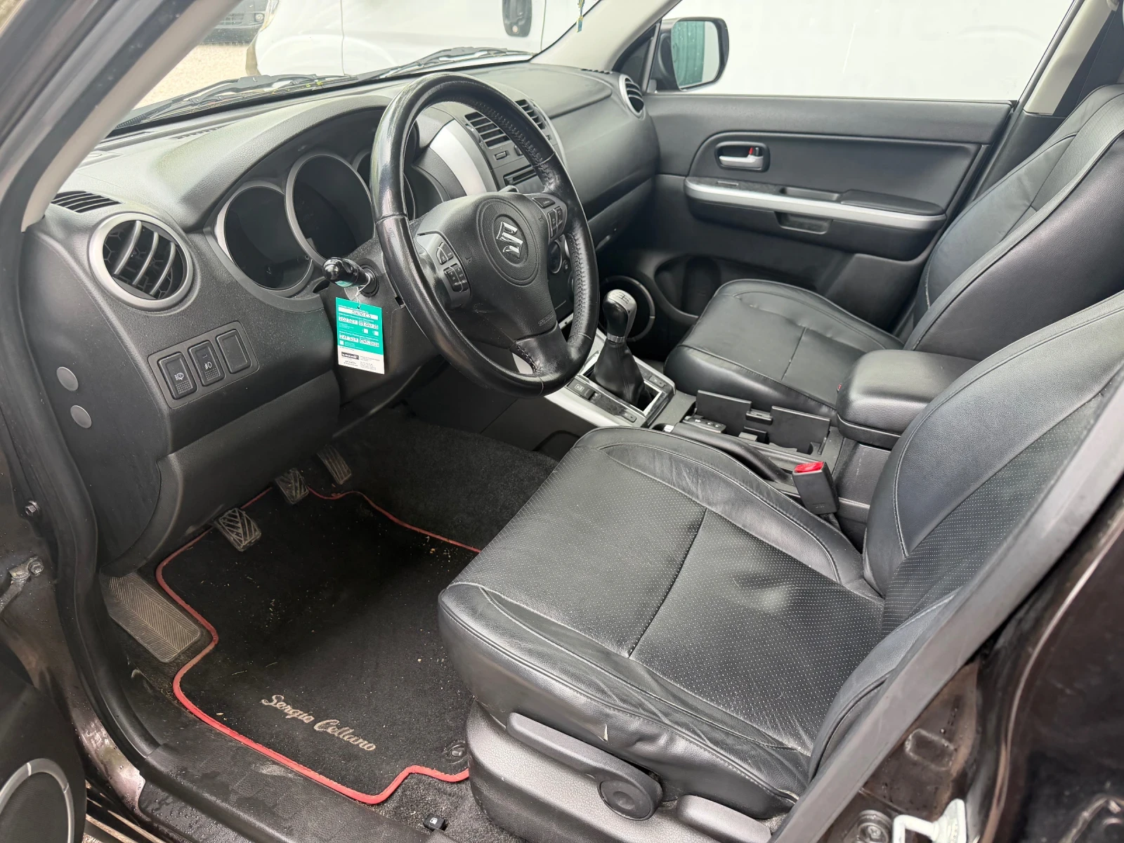 Suzuki Grand vitara 2.4VVT-I* 4X4* Facelift, снимка 7 - Автомобили и джипове - 54423219