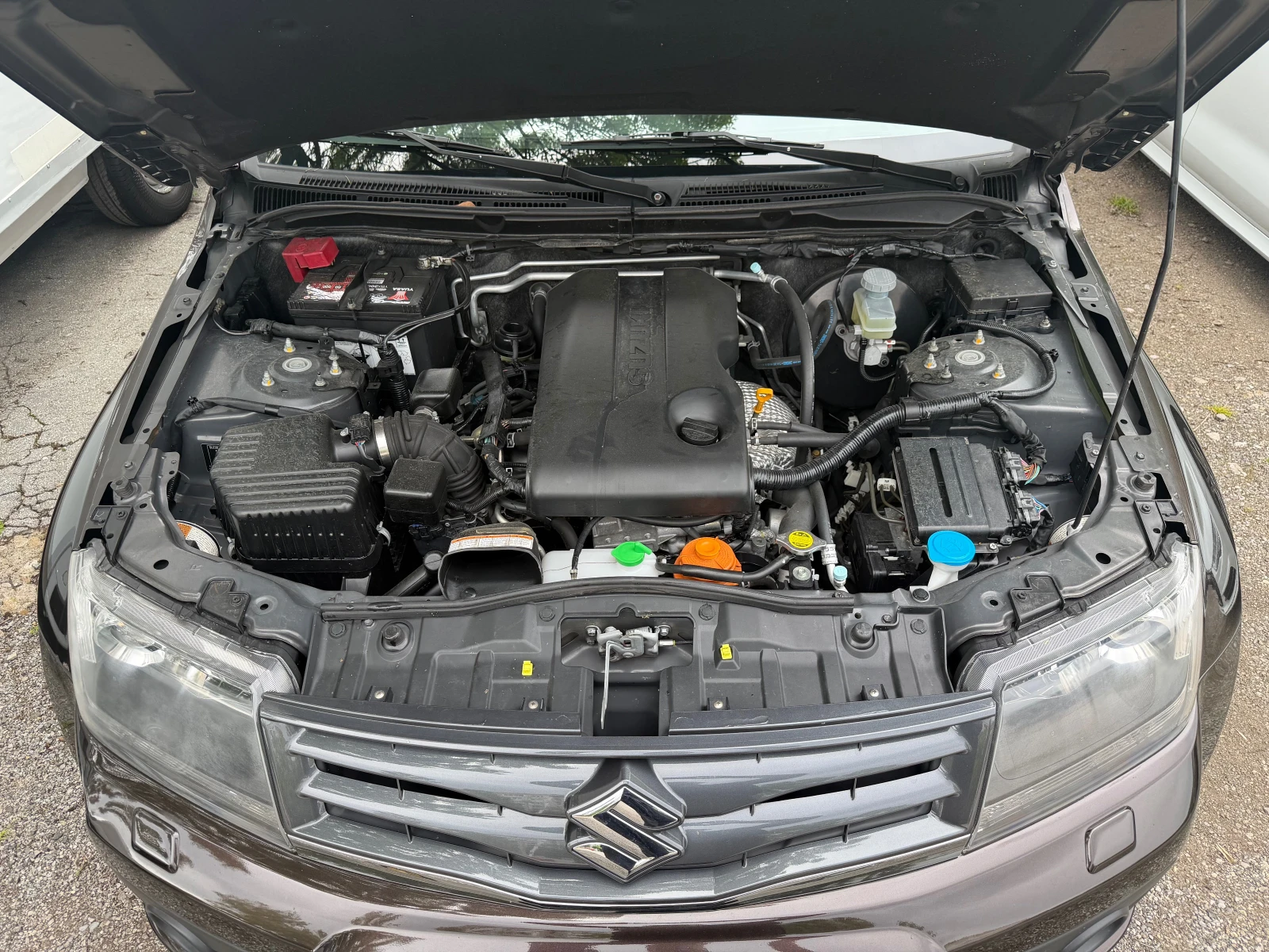 Suzuki Grand vitara 2.4VVT-I* 4X4* Facelift, снимка 14 - Автомобили и джипове - 54423219