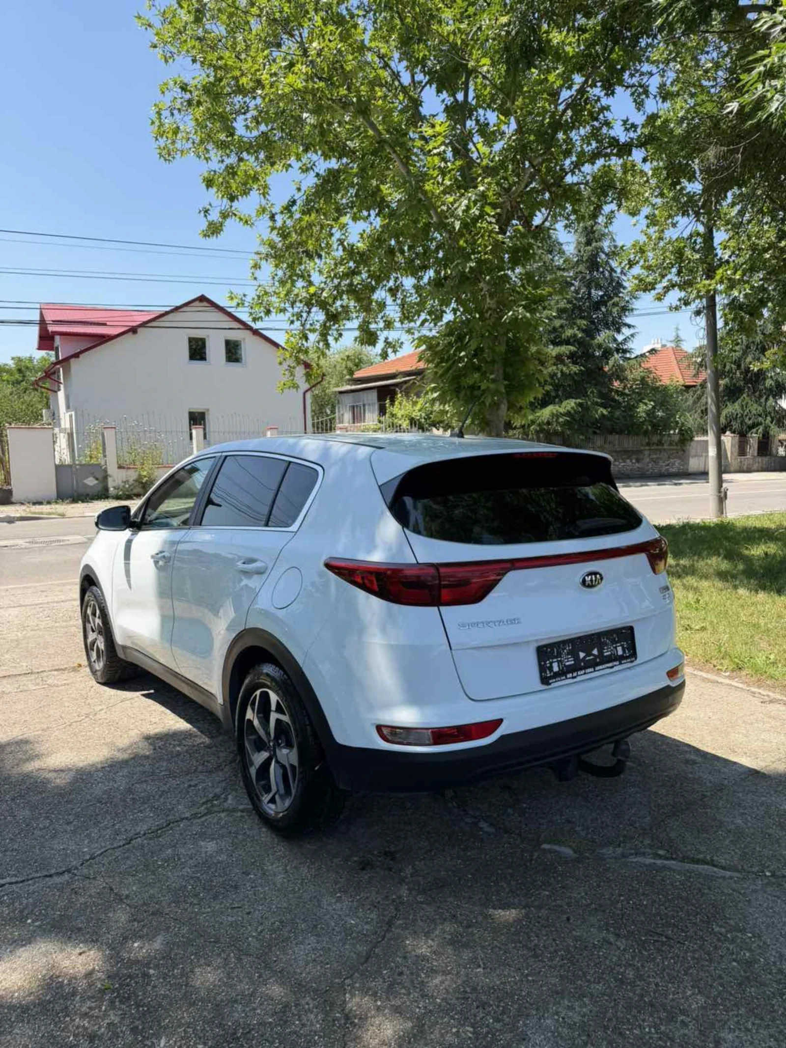 Kia Sportage, снимка 8 - Автомобили и джипове - 54853411