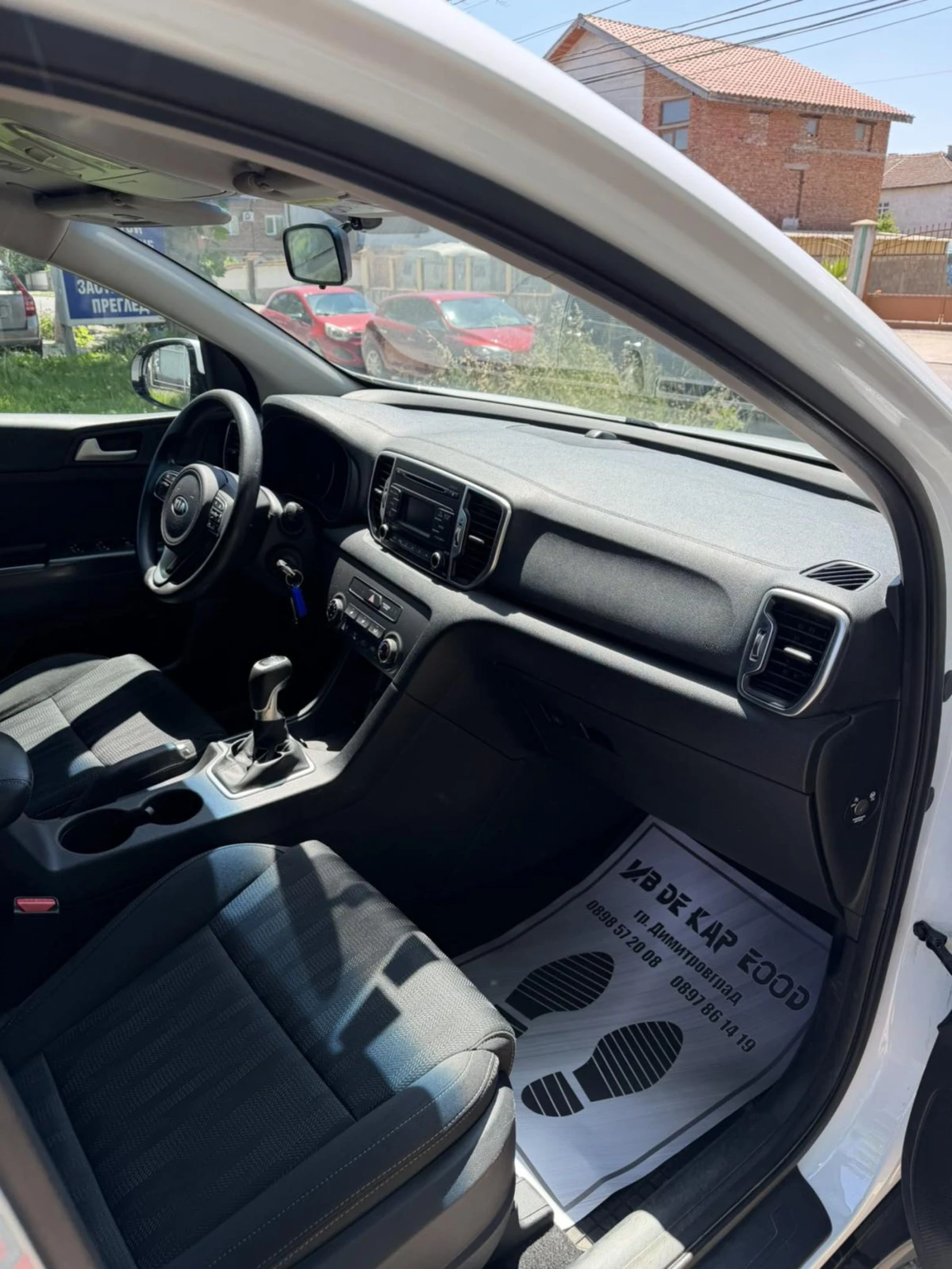 Kia Sportage, снимка 12 - Автомобили и джипове - 54853411