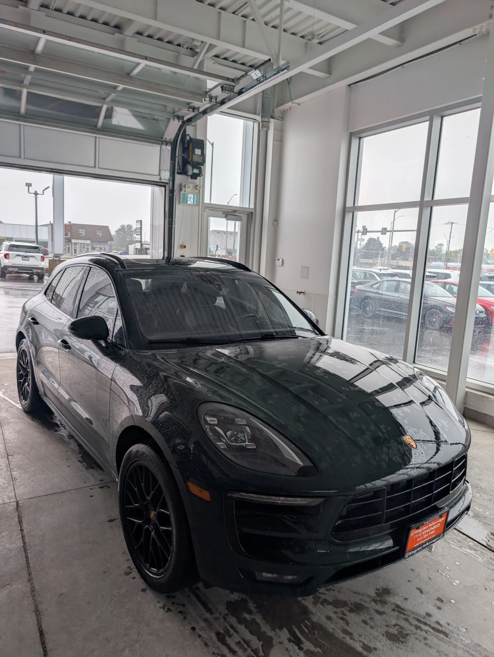 Porsche Macan GTS* Пано* Bose* Камера* , снимка 2 - Автомобили и джипове - 55387779
