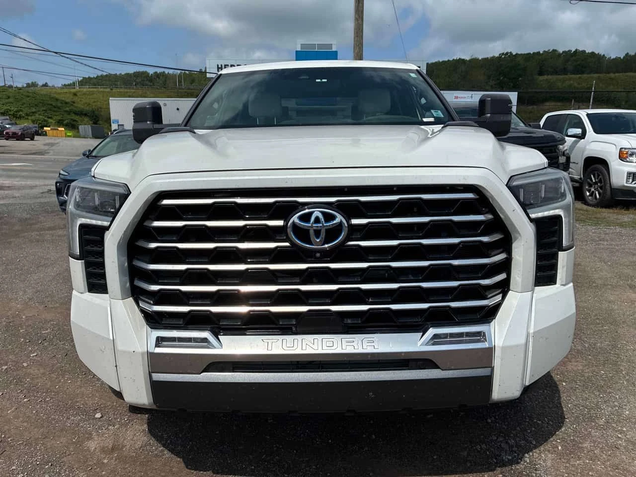 Toyota Tundra Capstone Hybrid / 360 / DIS / ОБДУХВАНЕ / CARFAX, снимка 6 - Автомобили и джипове - 55702401