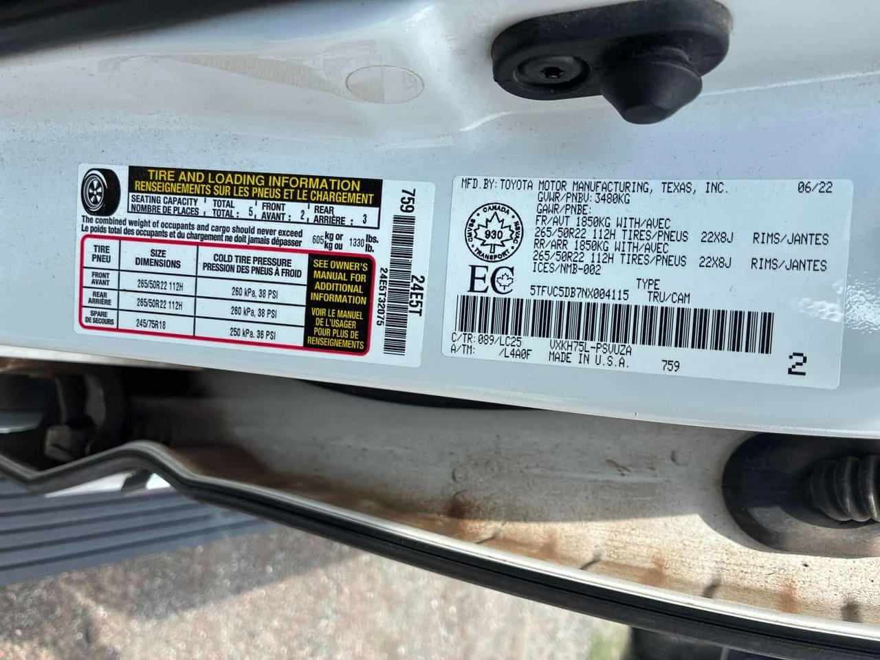 Toyota Tundra Capstone Hybrid / 360 / DIS / ОБДУХВАНЕ / CARFAX, снимка 11 - Автомобили и джипове - 55702401