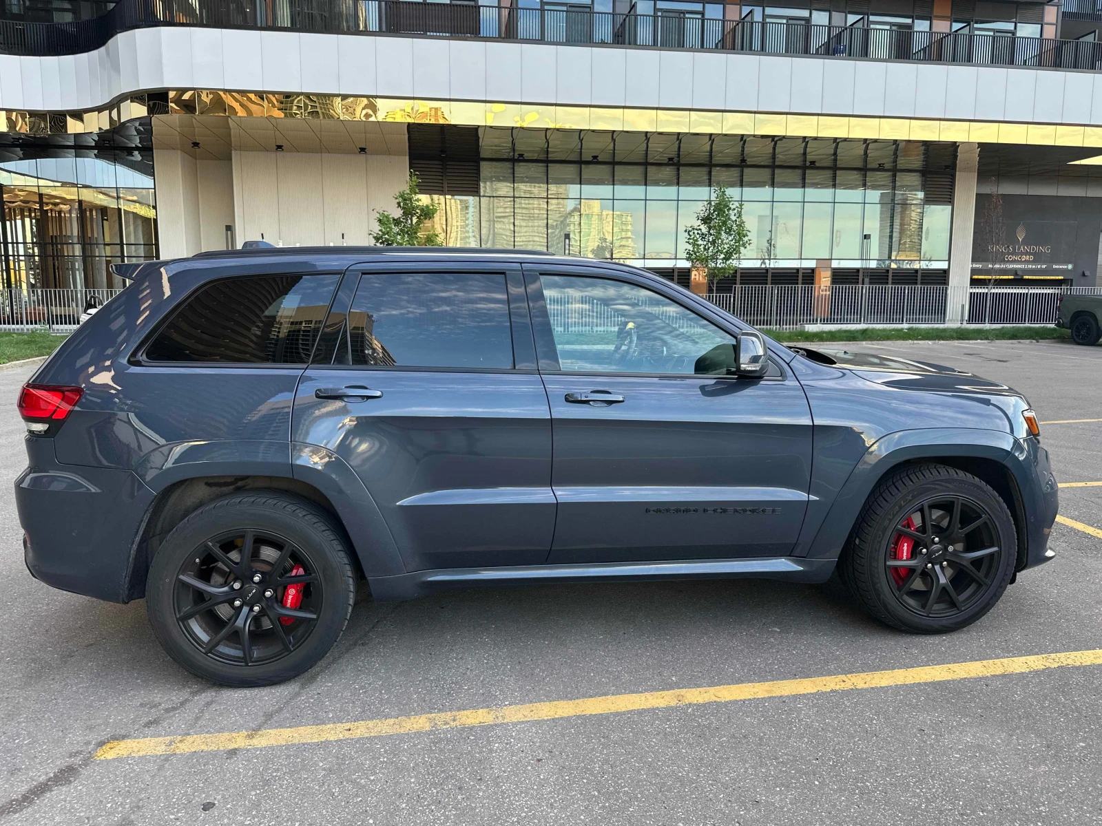 Jeep Grand cherokee * SRT * CARFAX * ЦЕНА ДО БГ, снимка 4 - Автомобили и джипове - 55838220