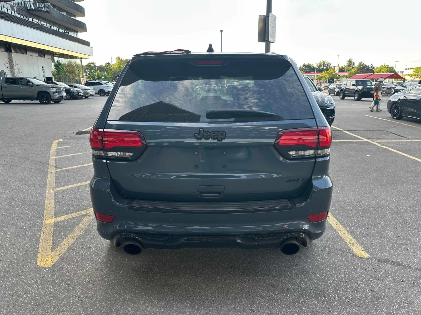 Jeep Grand cherokee * SRT * CARFAX * ЦЕНА ДО БГ, снимка 2 - Автомобили и джипове - 55838220
