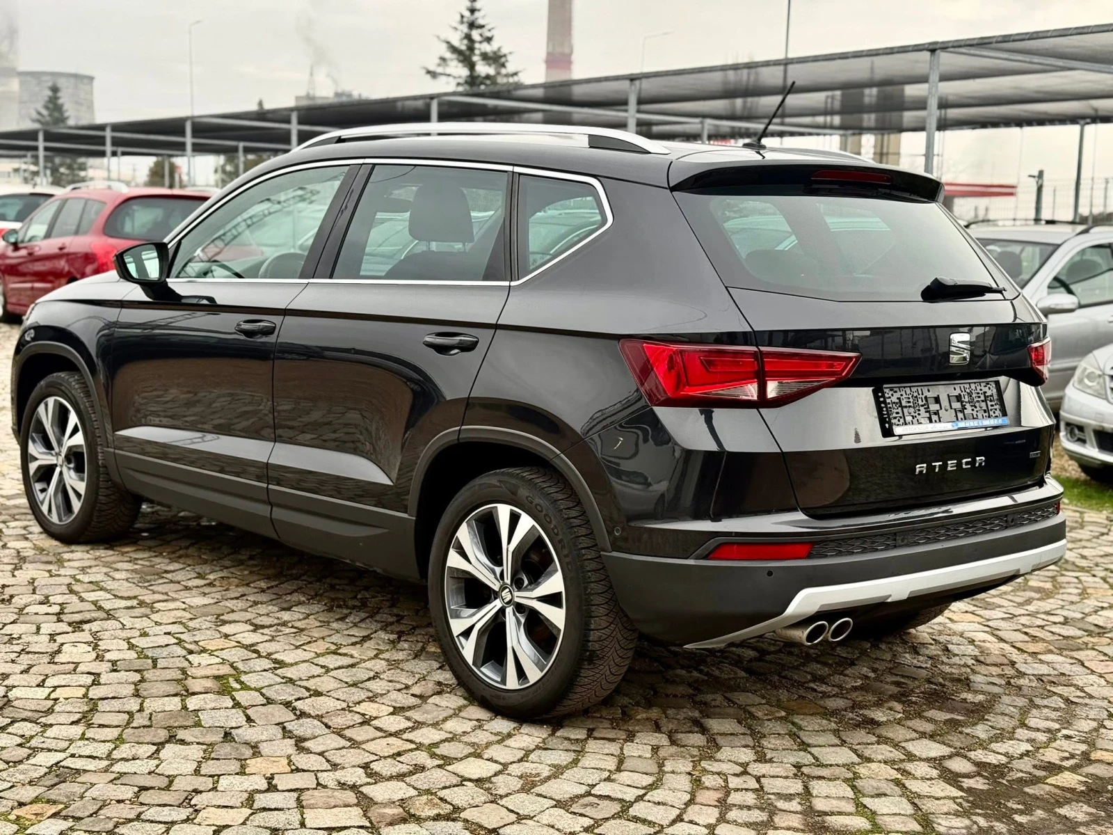 VW Tiguan Seat Ateca 2.0 4x4 АВТОМАТИК XCELLENCE, снимка 3 - Автомобили и джипове - 56112767