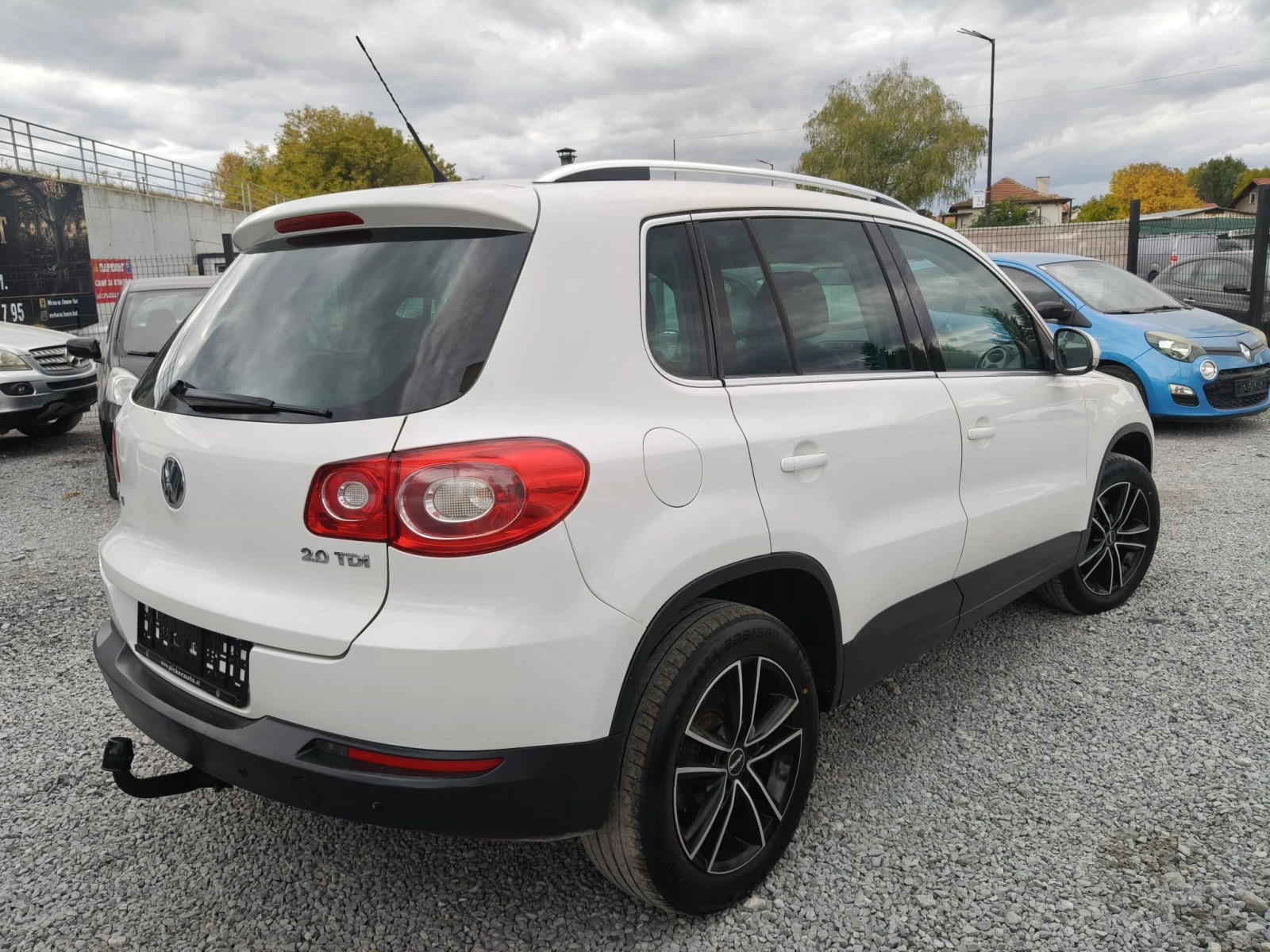 VW Tiguan 2.0TDI, снимка 5 - Автомобили и джипове - 56434751