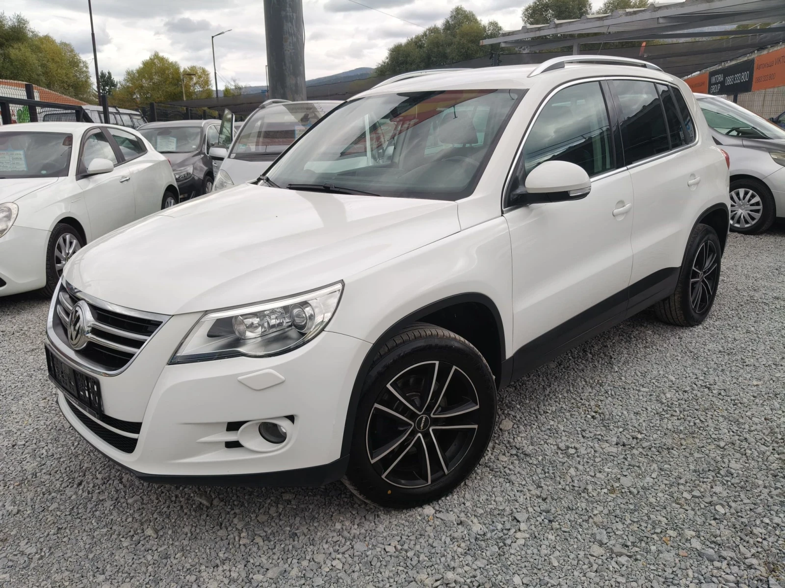 VW Tiguan 2.0TDI, снимка 3 - Автомобили и джипове - 56434751