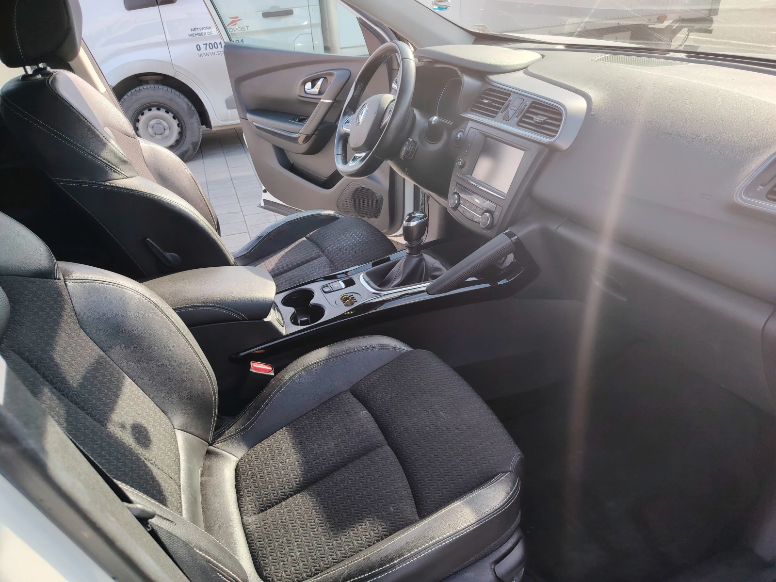 Renault Kadjar, снимка 11 - Автомобили и джипове - 56562804