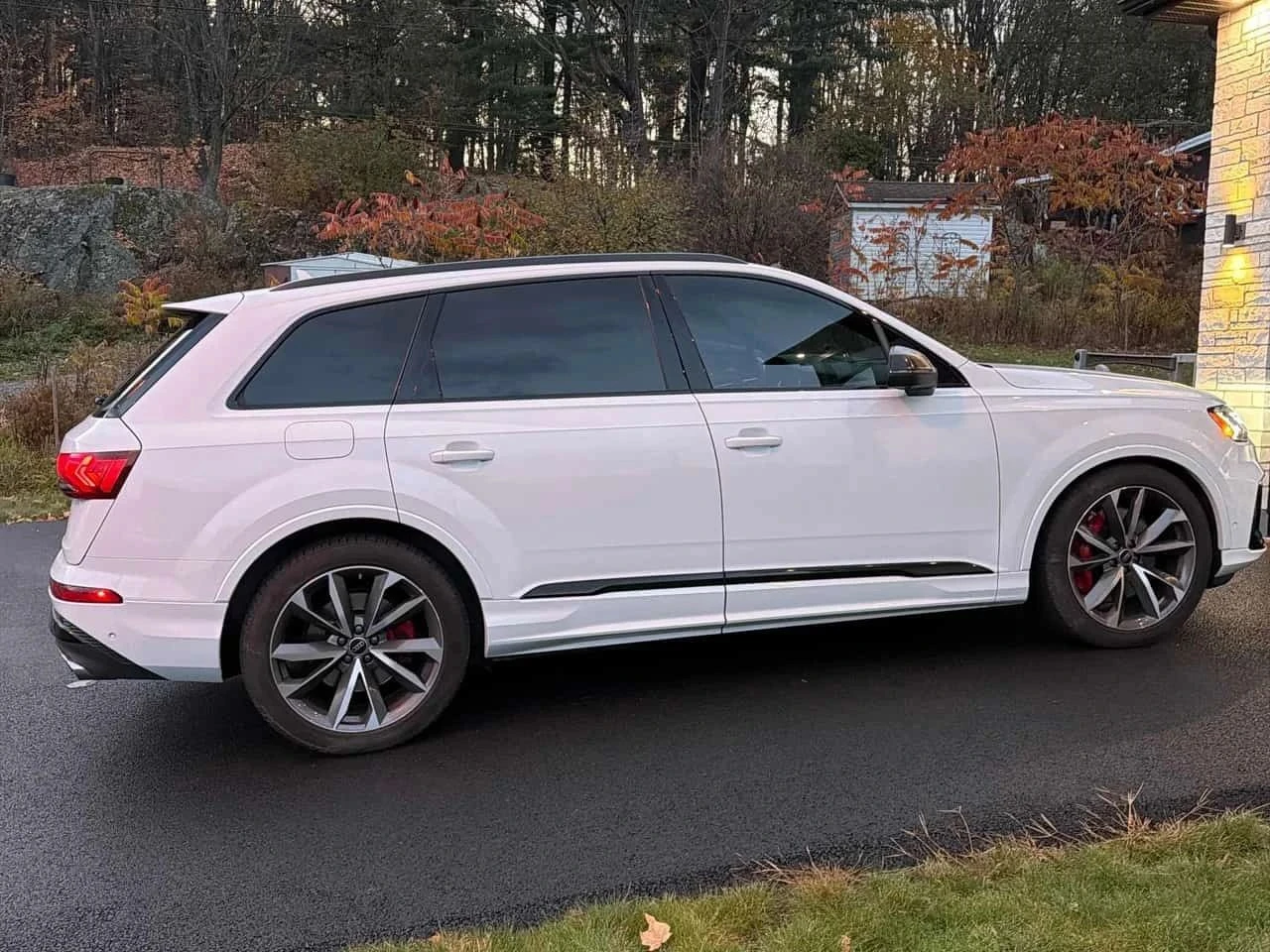 Audi SQ7, снимка 3 - Автомобили и джипове - 56689274