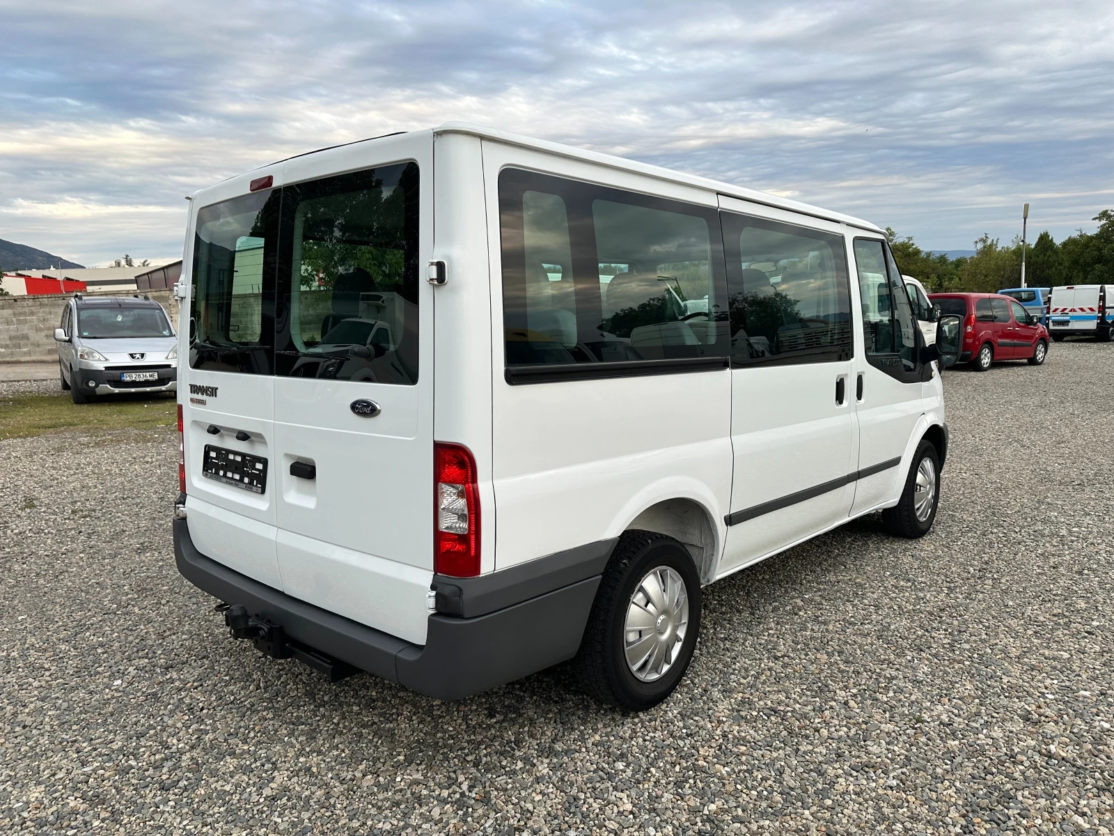 Ford Transit 9места/клима/6скорости - изображение 3