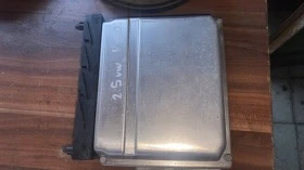 Компютър двигател ECU Volvo V70 0281001776 / 28SA4018 / 09496667 A / 0000065312 / H9.2, снимка 2