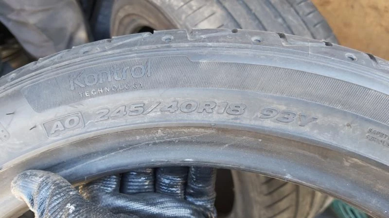 Гуми Летни 245/40R18, снимка 9 - Гуми и джанти - 28561504