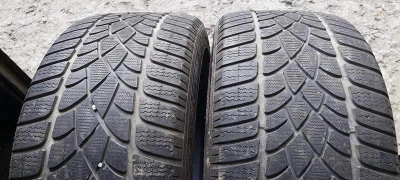 Гуми Зимни 275/40R19, снимка 1 - Гуми и джанти - 35125373