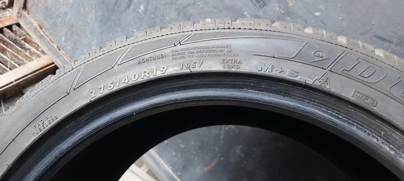 Гуми Зимни 275/40R19, снимка 7 - Гуми и джанти - 35125373